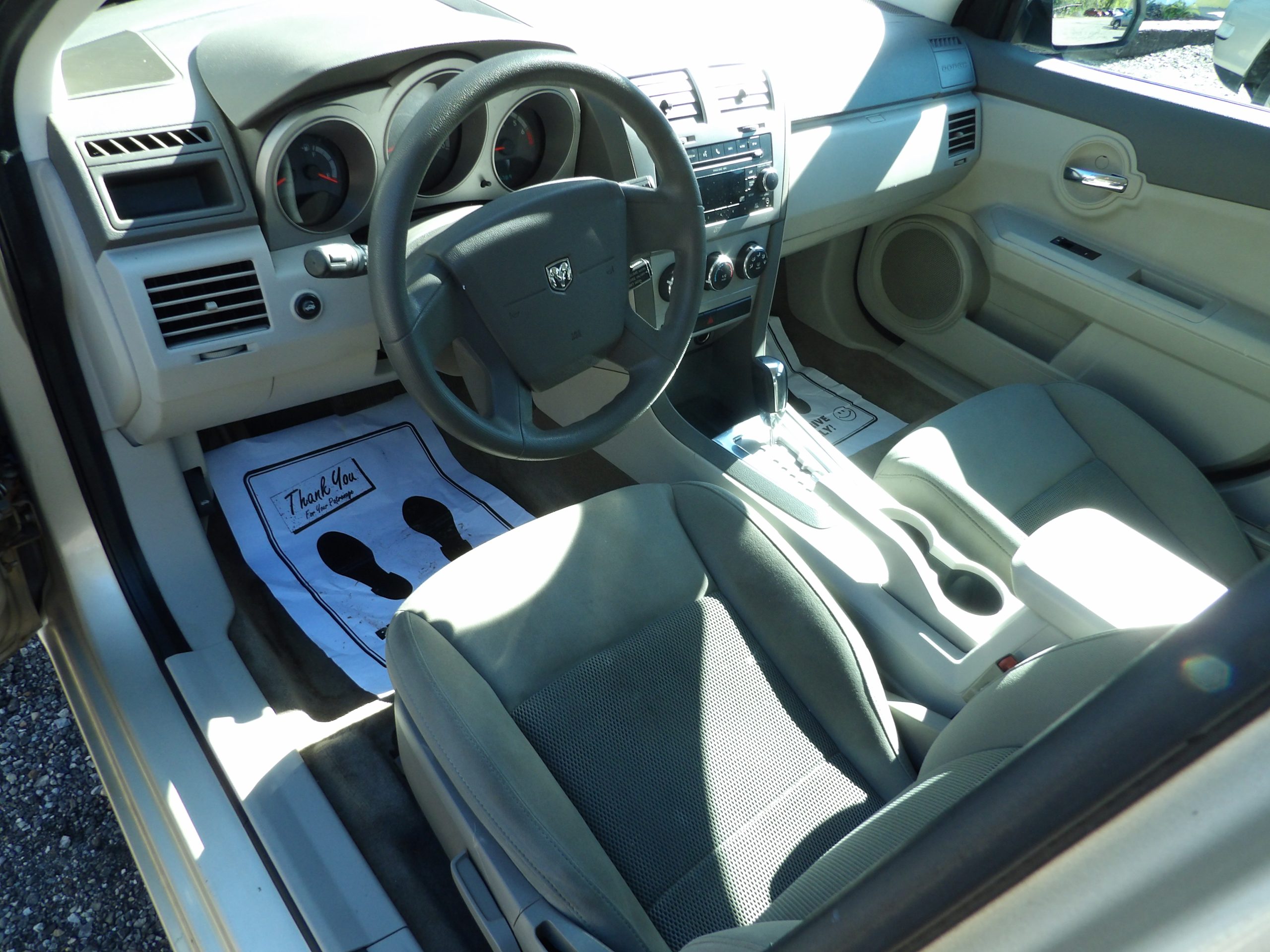 2010 Dodge Avenger SXT - Photo 5
