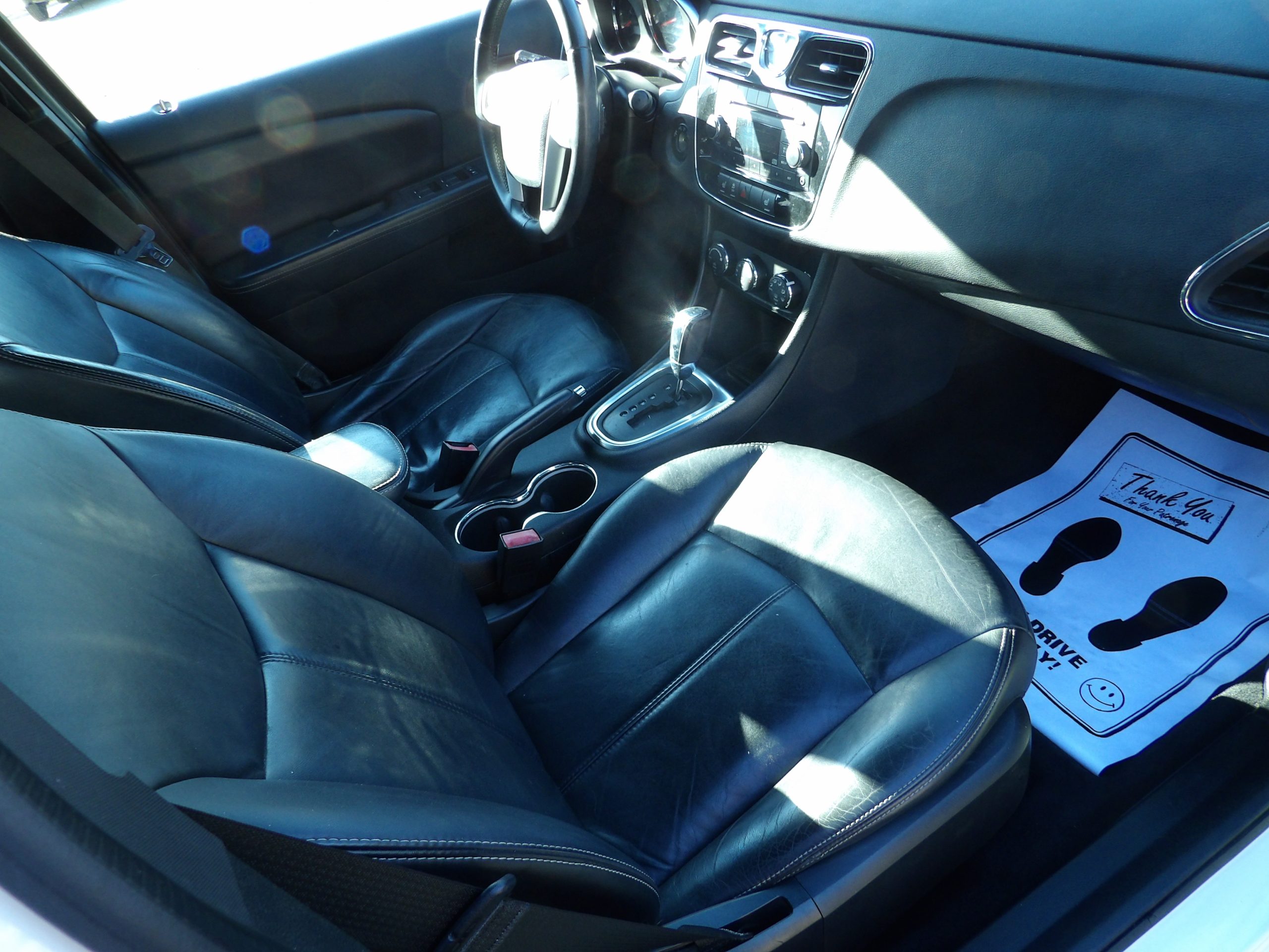 2014 Chrysler 200 Limited - Photo 7