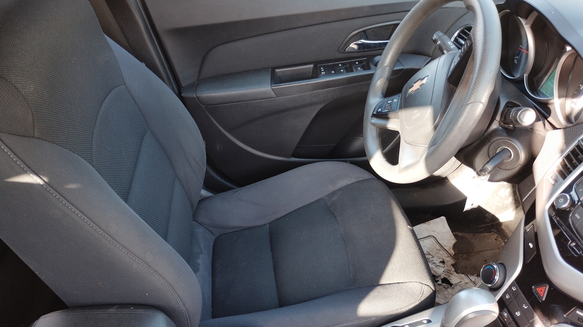 2015 Chevrolet Cruze 1LT - Photo 17