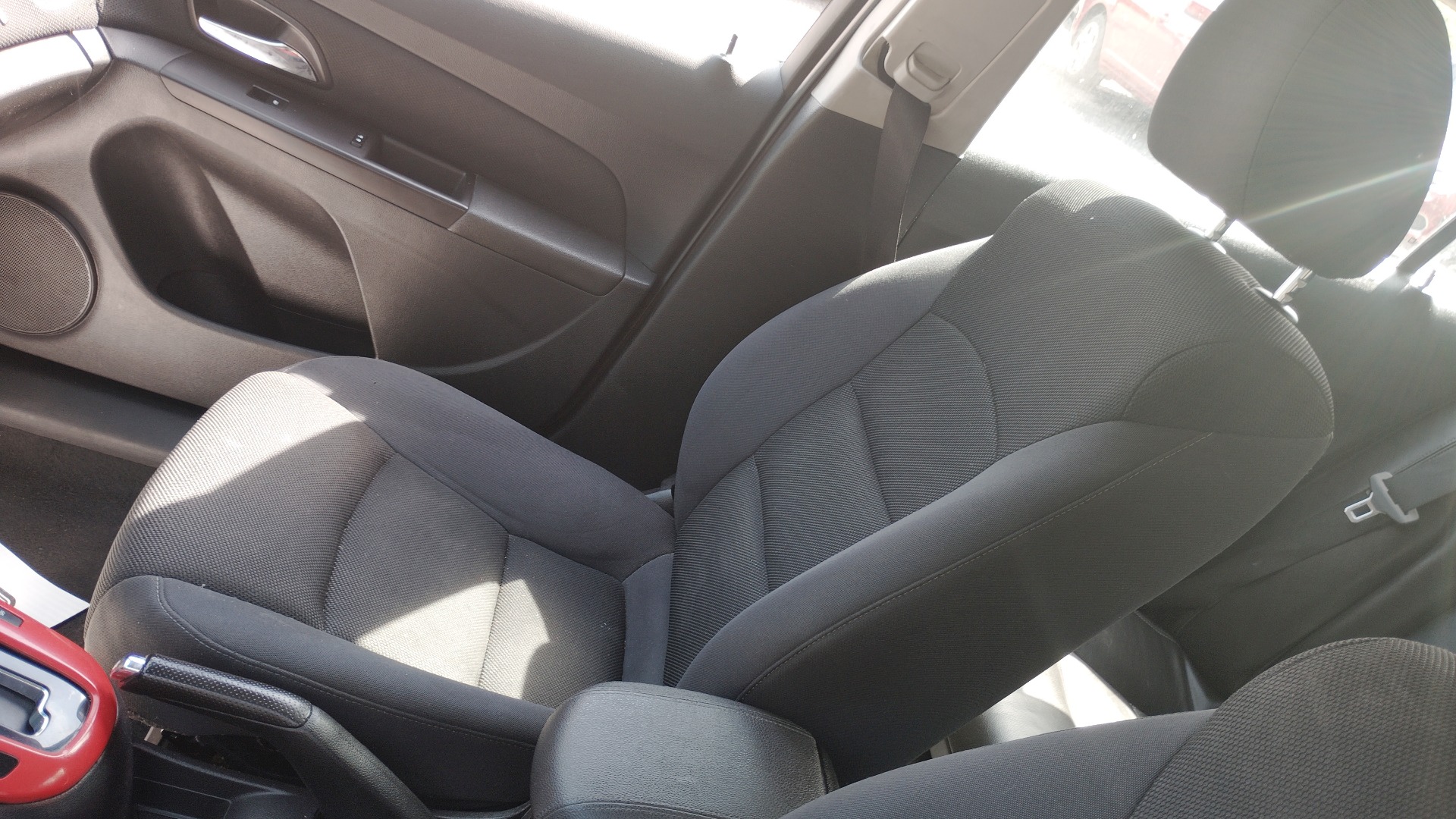 2015 Chevrolet Cruze 1LT - Photo 16